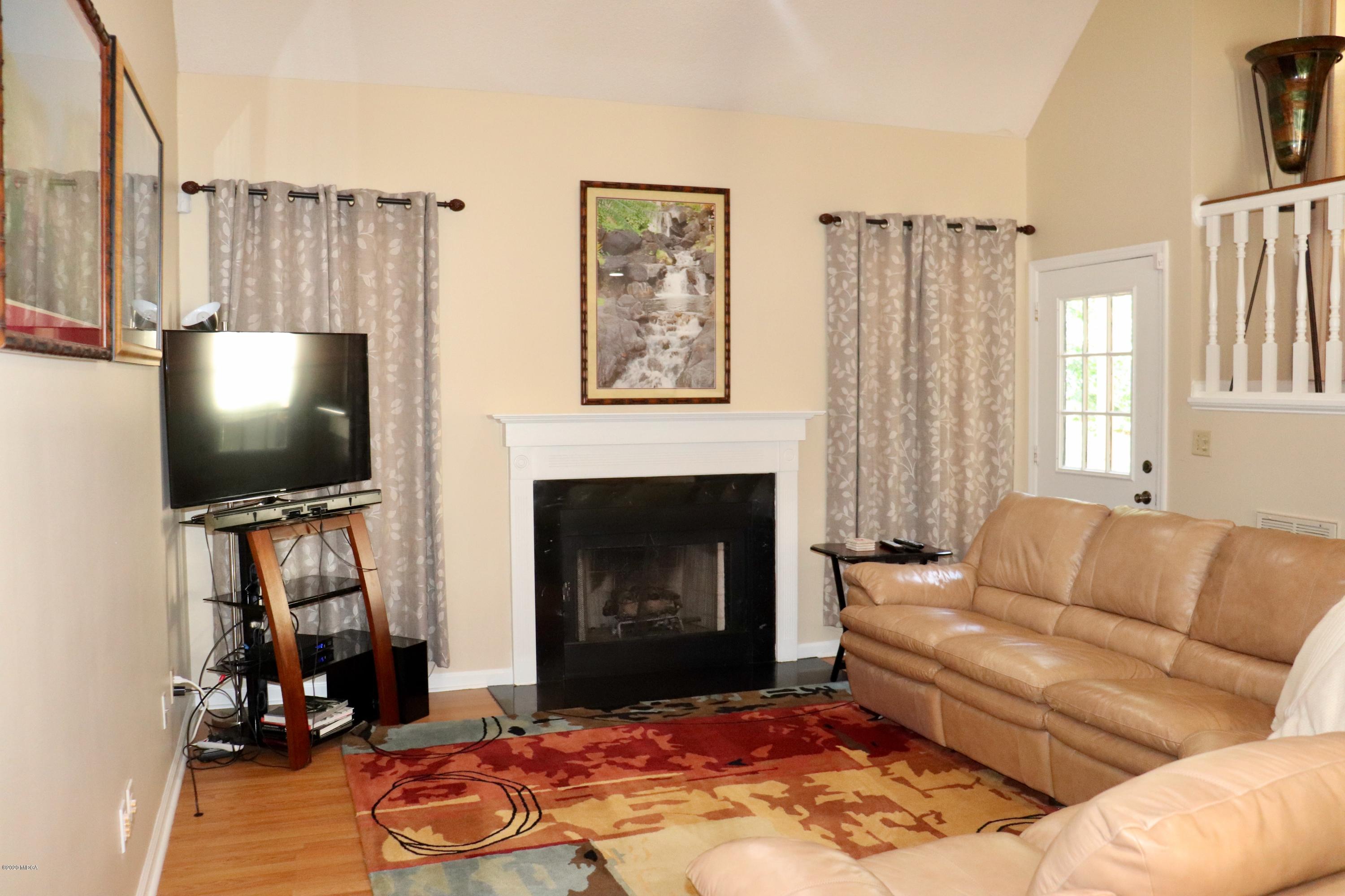 130 Springfield Boulevard Macon, GA 31210 - Photo 4 of 23 4-GREATROOM 1