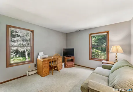 $650,000 | 297 North Poverty Road, Southbury, CT 06488