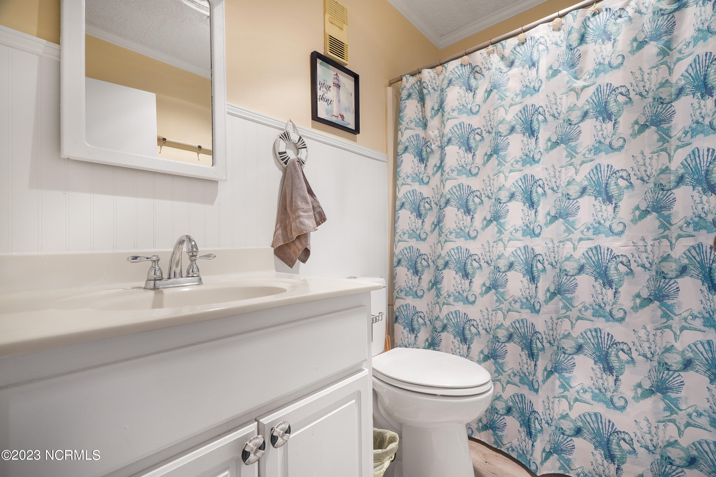 2182 New River Inlet Road, Unit 271 North Topsail Beach, NC 28460 - Photo 11 of 13 Bathroom