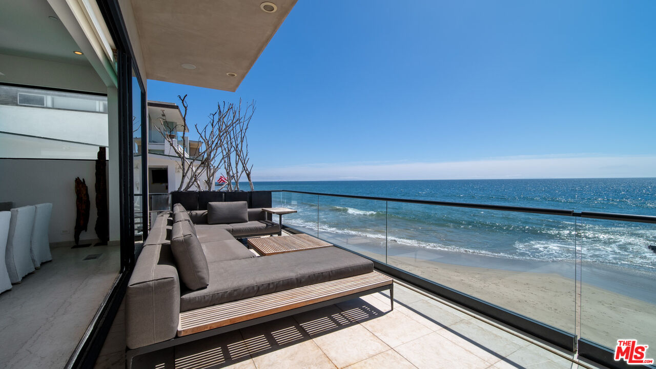 25250 Malibu Road Malibu, CA 90265 - Photo 14 of 66 a view of sitting area with furniture