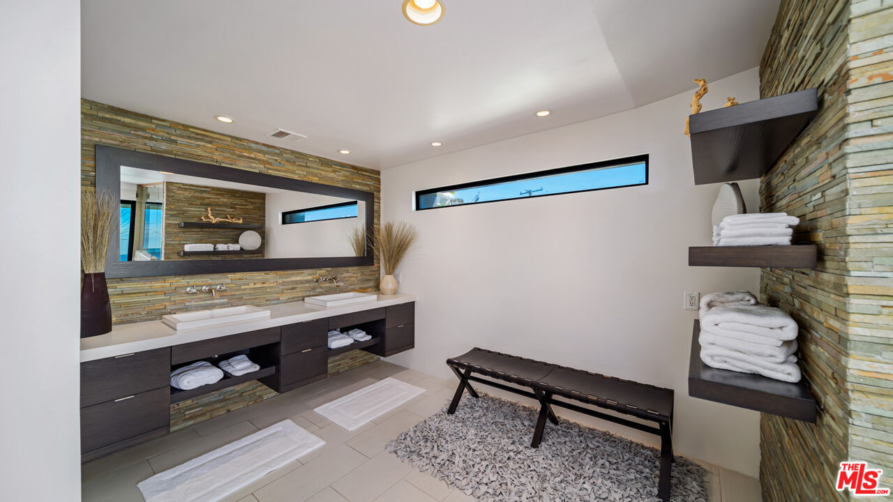 25250 Malibu Road Malibu, CA 90265 - Photo 41 of 66