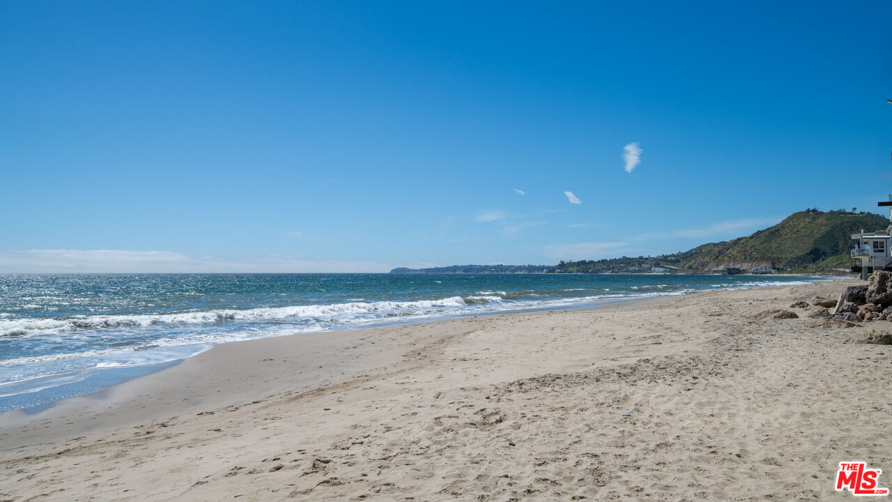 25250 Malibu Road Malibu, CA 90265 - Photo 63 of 66 a view of beach and ocean