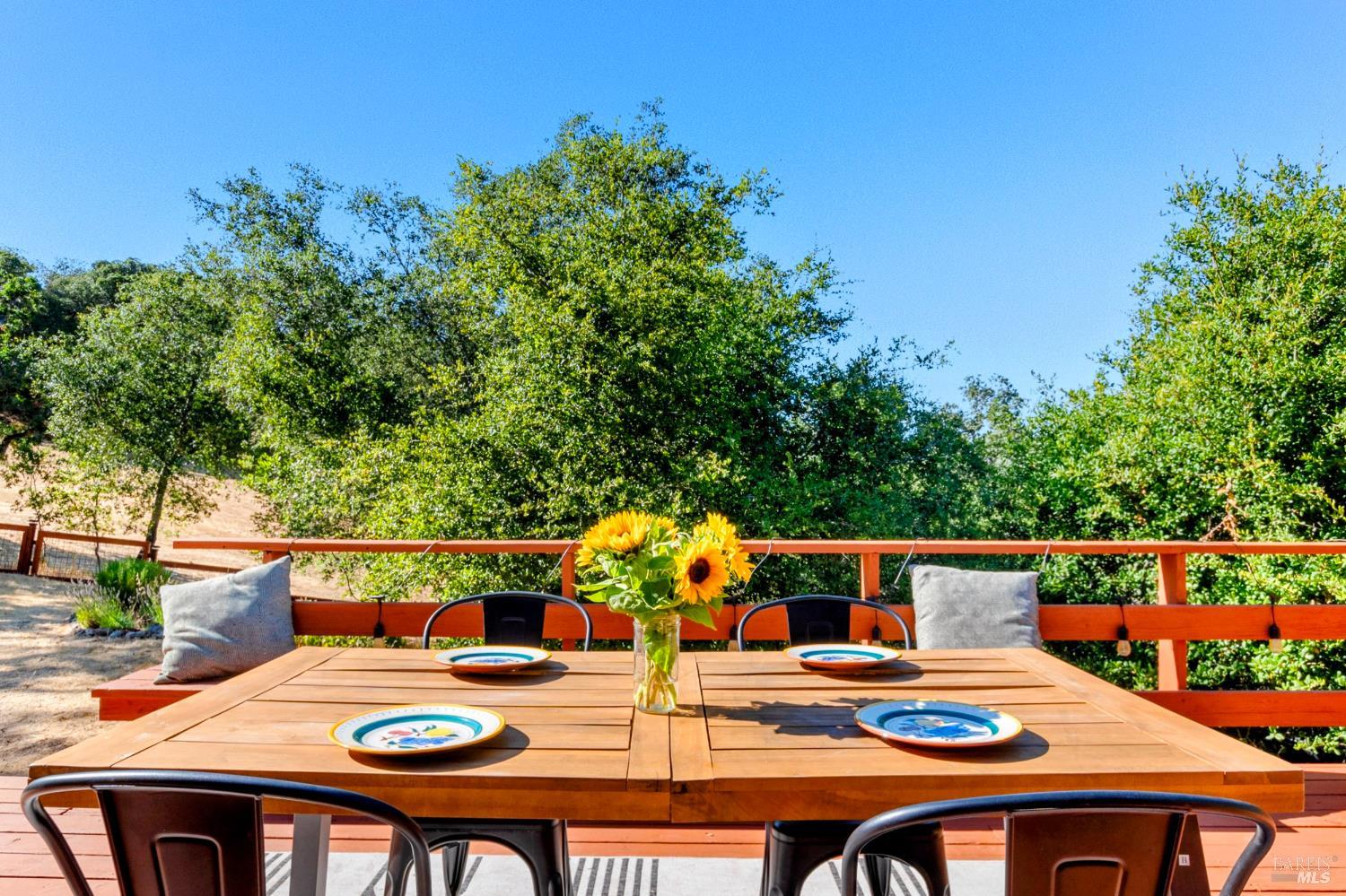 2140 Hyland Court Santa Rosa, CA 95404 - Photo 19 of 51 a outdoor view with a sitting space