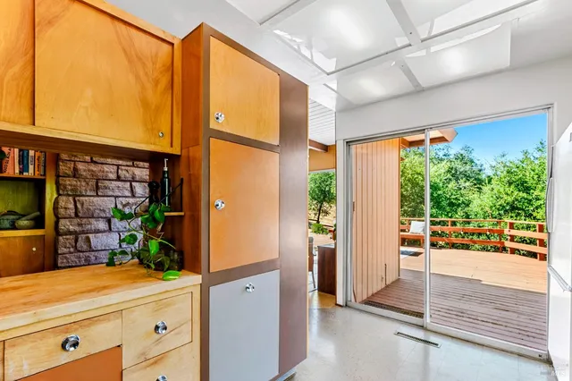 a view of walk in closet