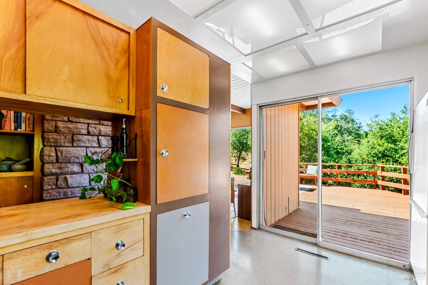 2140 Hyland Court Santa Rosa, CA 95404 - Photo 26 of 51 a view of a street with an outdoor seating