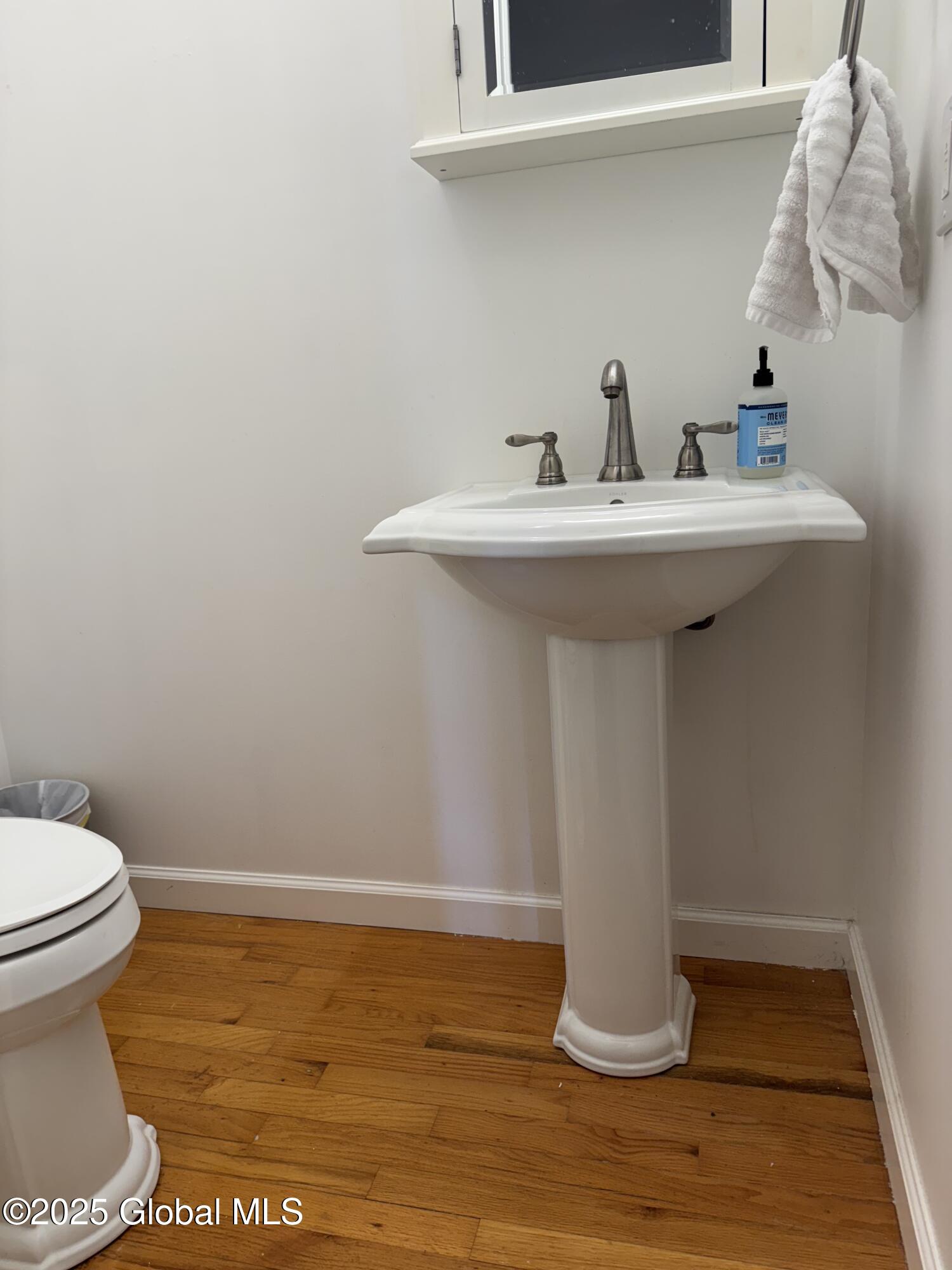 21 Old Plank Road Halfmoon, NY 12188 - Photo 8 of 10 IMG_4647