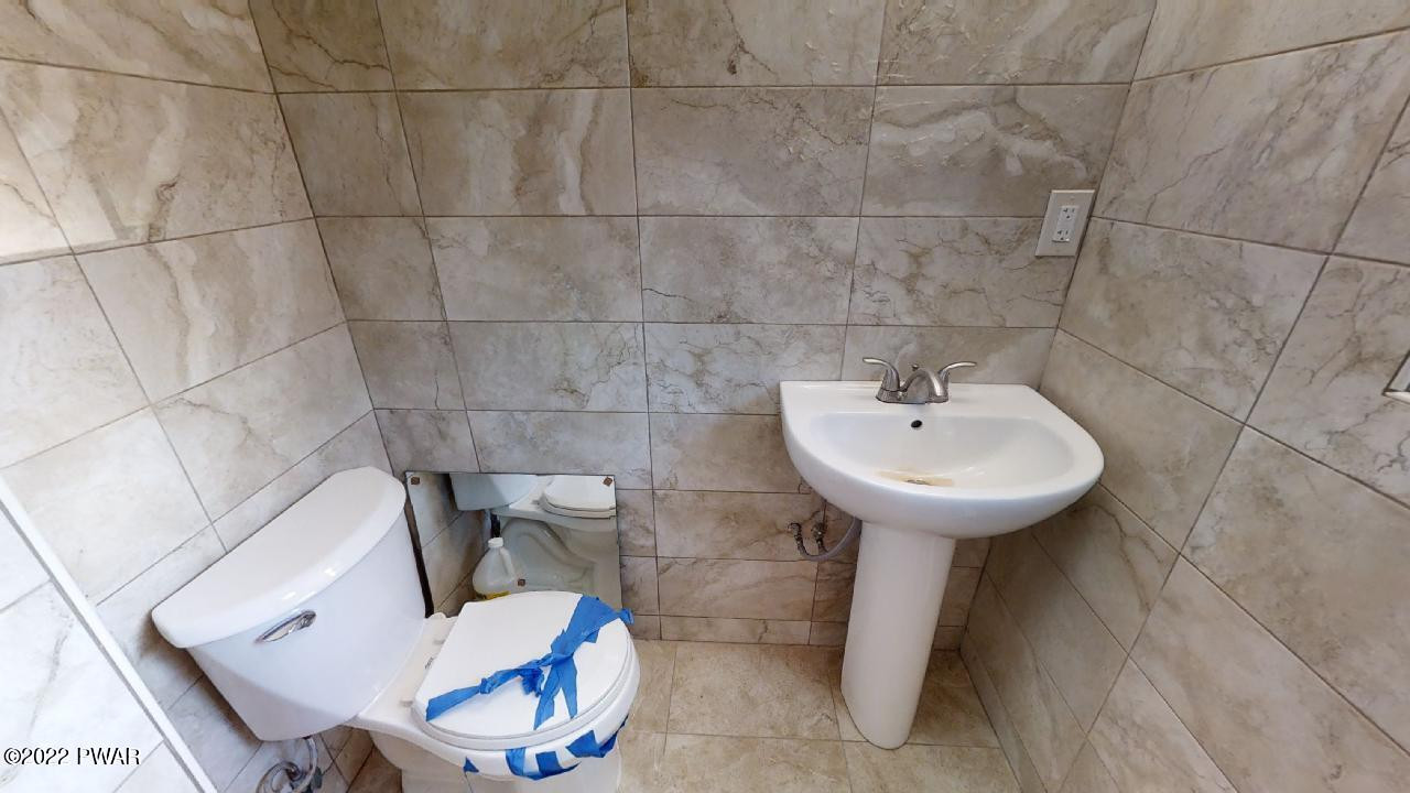124 Locust Road Dingmans Ferry, PA 18328 - Photo 11 of 23