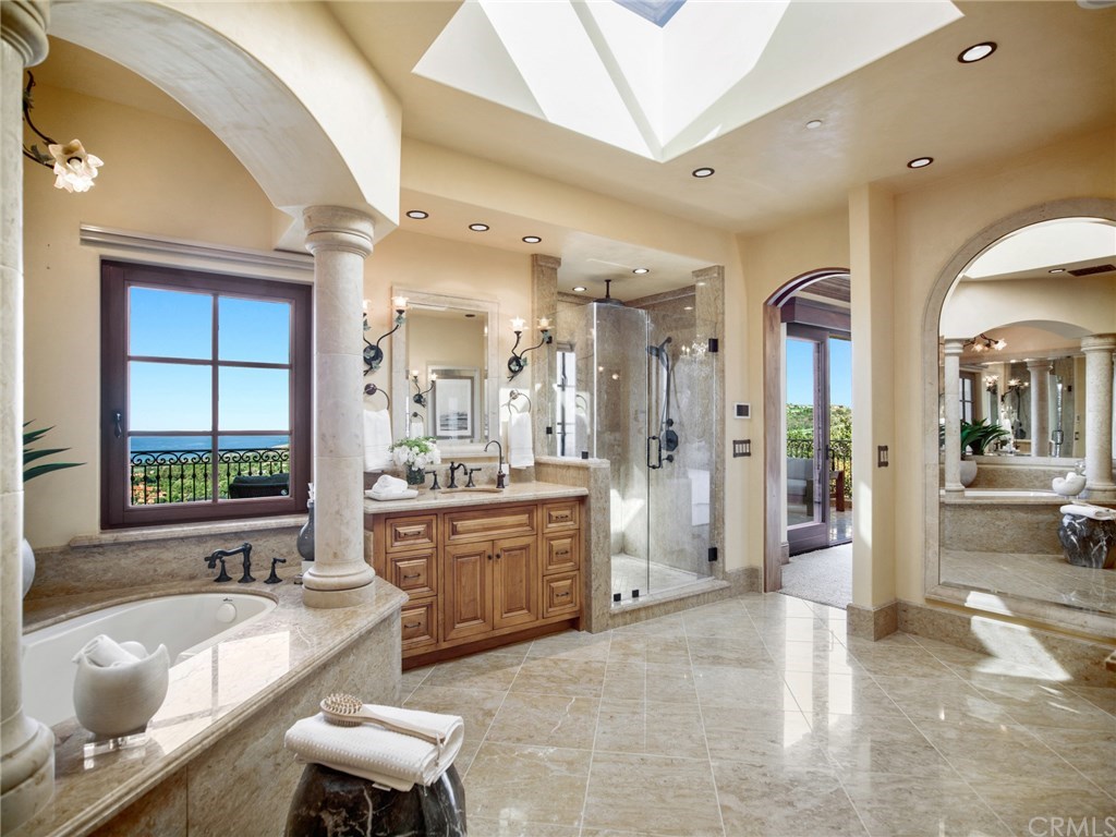 3 Shell Beach Newport Coast, CA 92657 - Photo 33 of 39