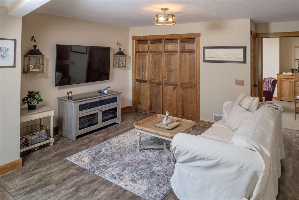 25 Dukes Brook Road Plympton, MA 02367 - Photo 14 of 35