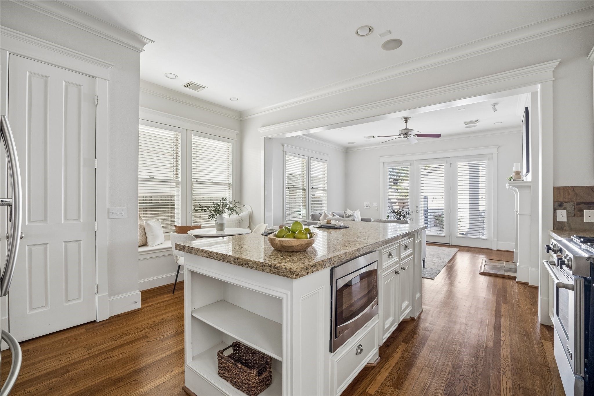 1534 Nicholson Street Houston, TX 77008 - Photo 17 of 31