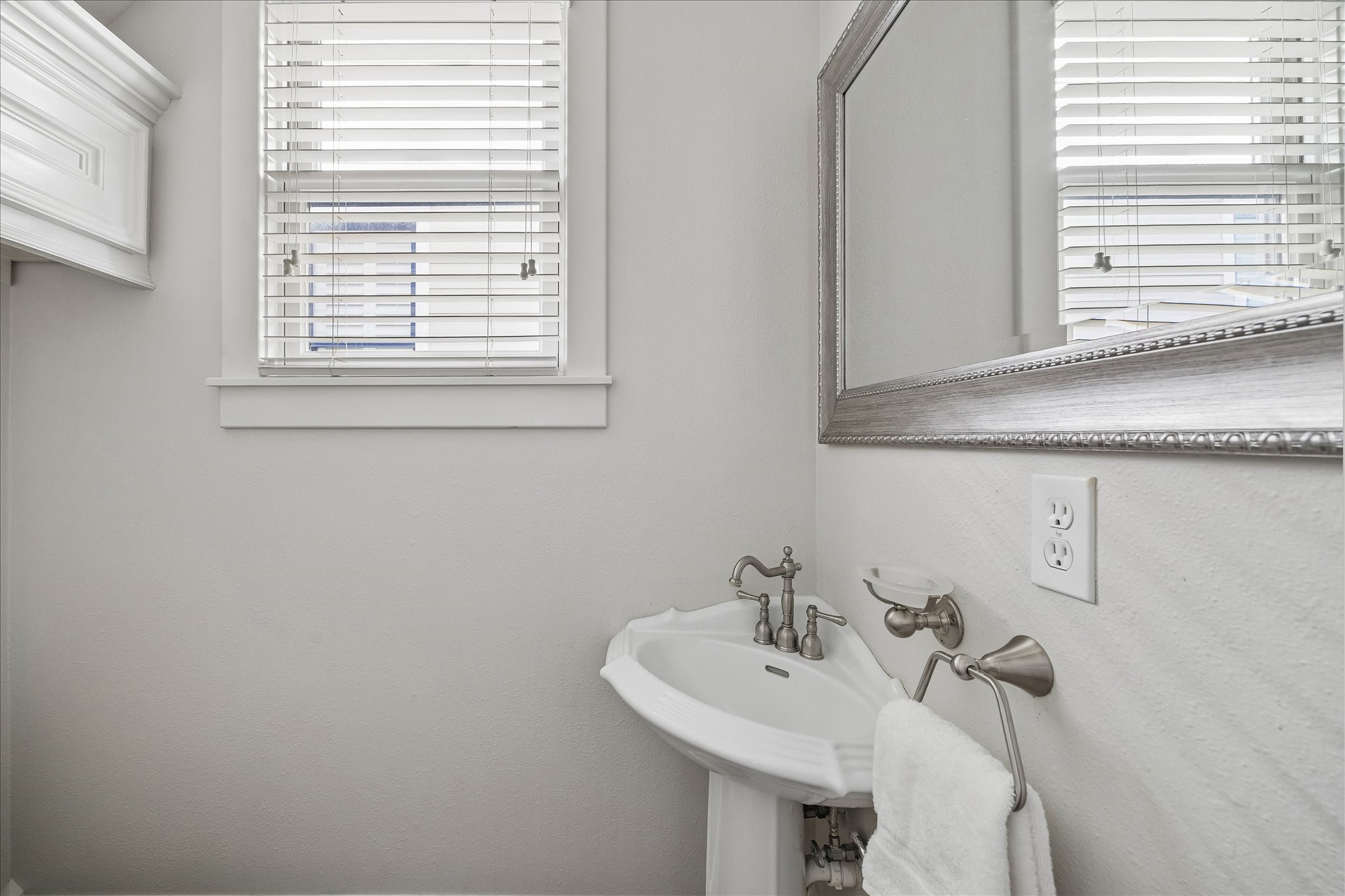 1534 Nicholson Street Houston, TX 77008 - Photo 18 of 31