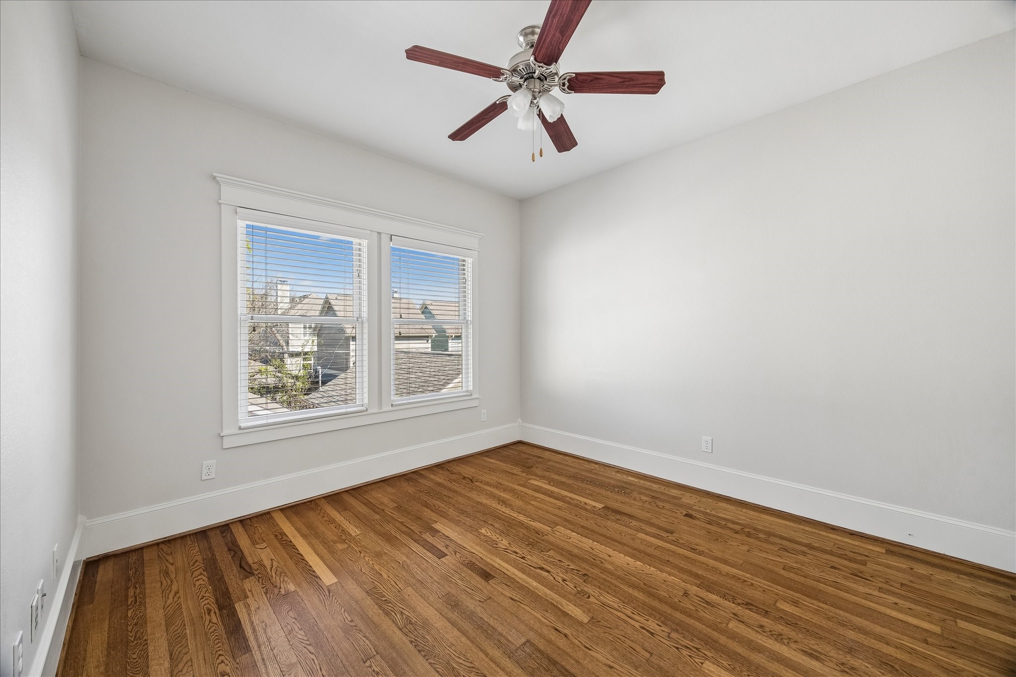 1534 Nicholson Street Houston, TX 77008 - Photo 26 of 31