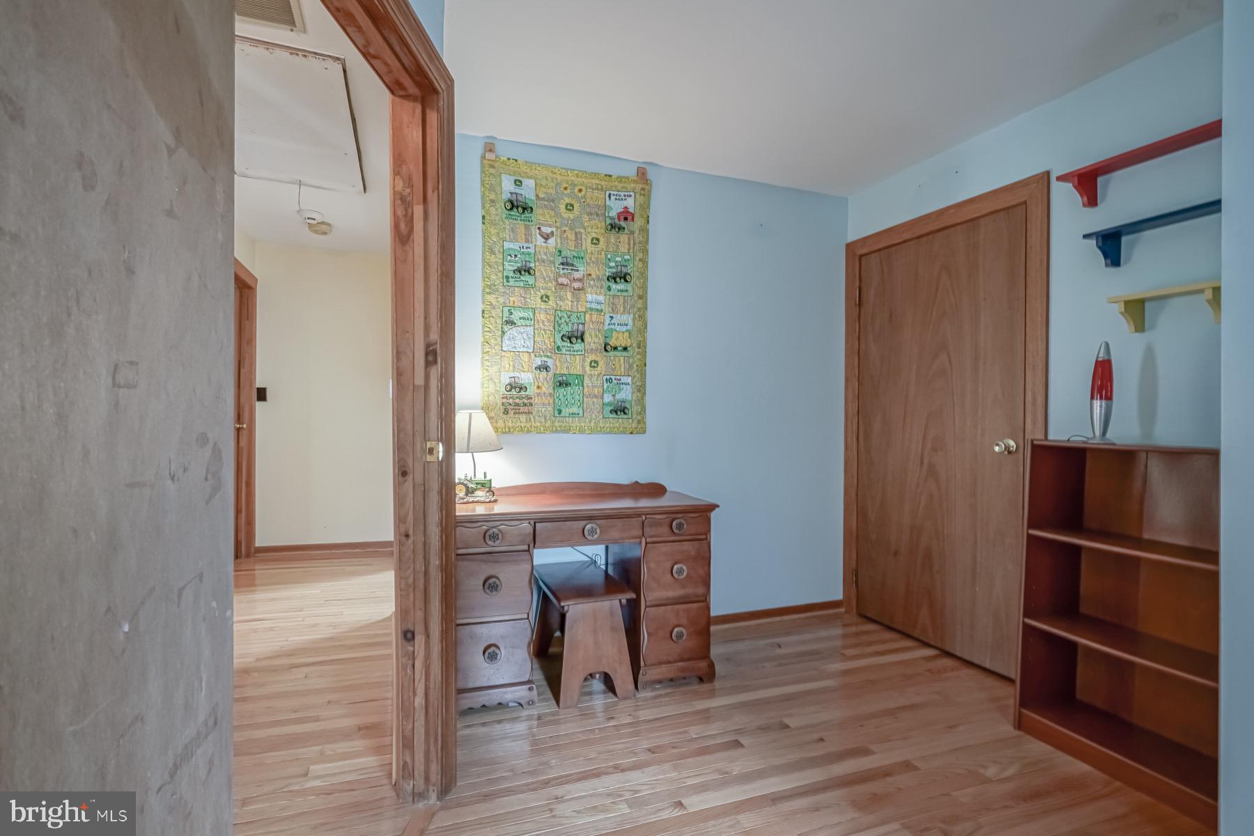 329 Lakedale Road Berlin, NJ 08009 - Photo 12 of 63