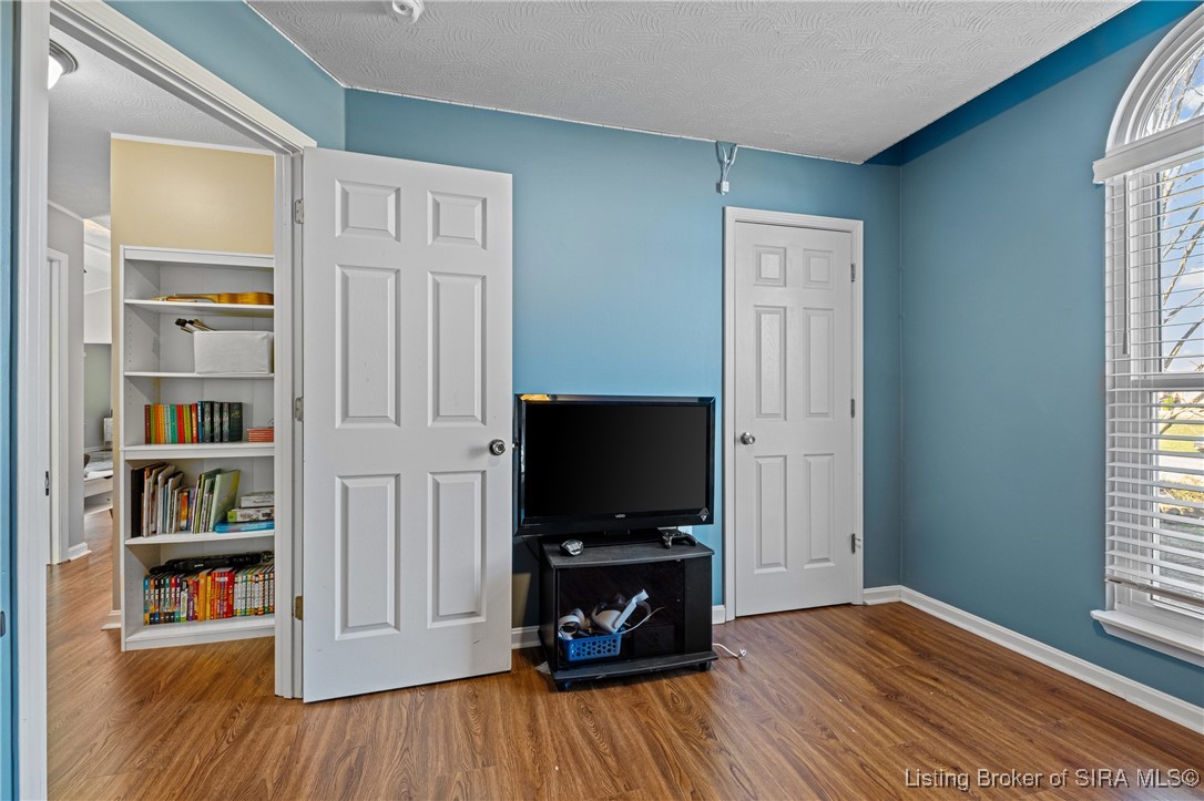 1026 Brookstone Court Georgetown, IN 47122 - Photo 27 of 36