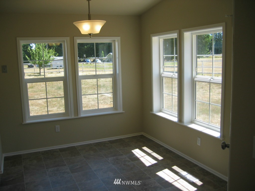 8626 Diagonal Road Southeast Olympia, WA 98501 - Photo 7 of 23 Gallery Image 7