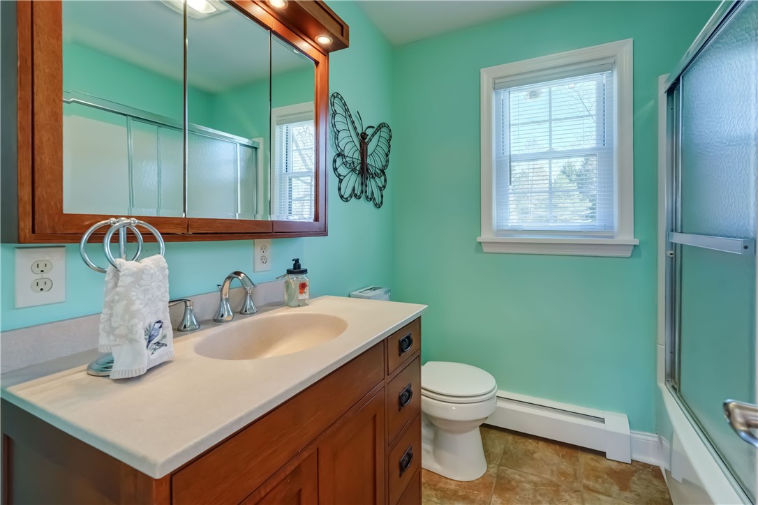 1776 Jackson Road Penfield, NY 14526 - Photo 32 of 50 Updated shared second floor full bath with solid s