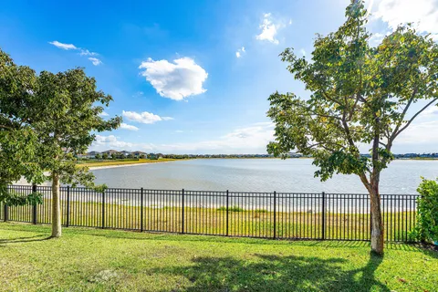 $1,425,000 | 923 Hookline Circle, Loxahatchee, FL 33470