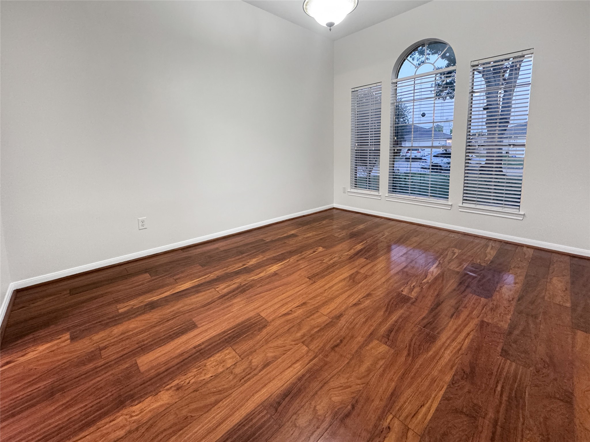 3206 Watercliff Court Spring, TX 77388 - Photo 5 of 35