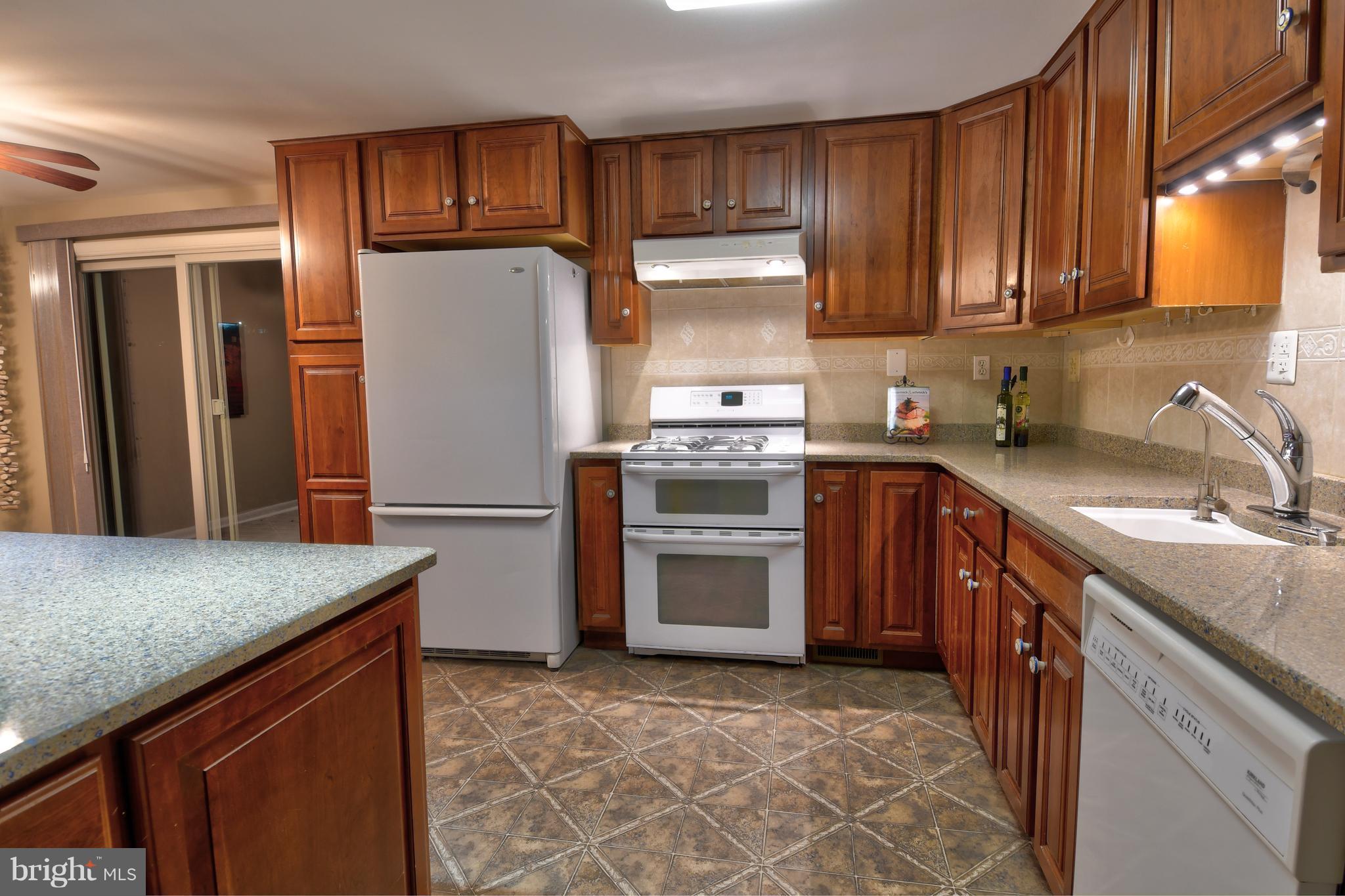 109 North Garfield Road Sterling, VA 20164 - Photo 11 of 19 Kitchen