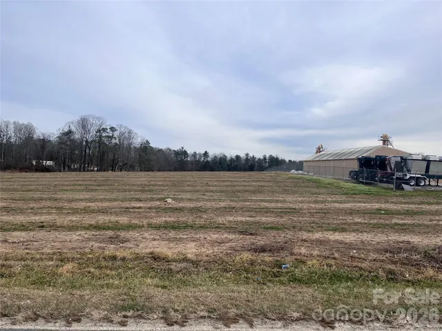 $2,100,000 | 99999 McMurray Road, Flat Rock, NC 28731