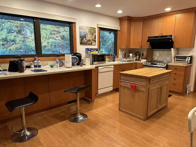 $699,900 | 1930 Cotton Tail Lane, Brookfield, WI 53045