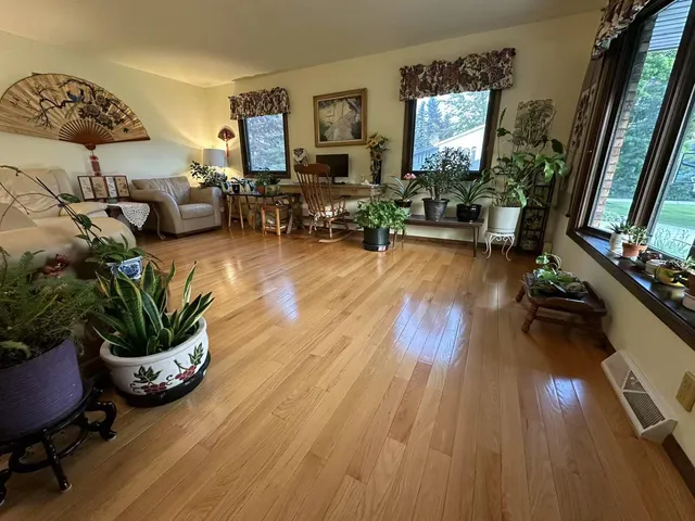 $699,900 | 1930 Cotton Tail Lane, Brookfield, WI 53045