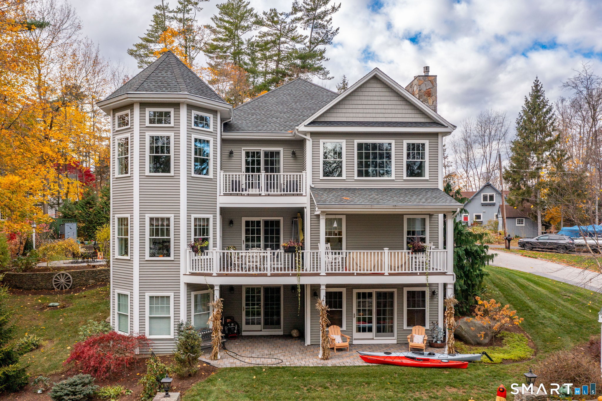 7 Hill Top Road Morris, CT 06763 - Photo 2 of 43 a front view of a house with a yard