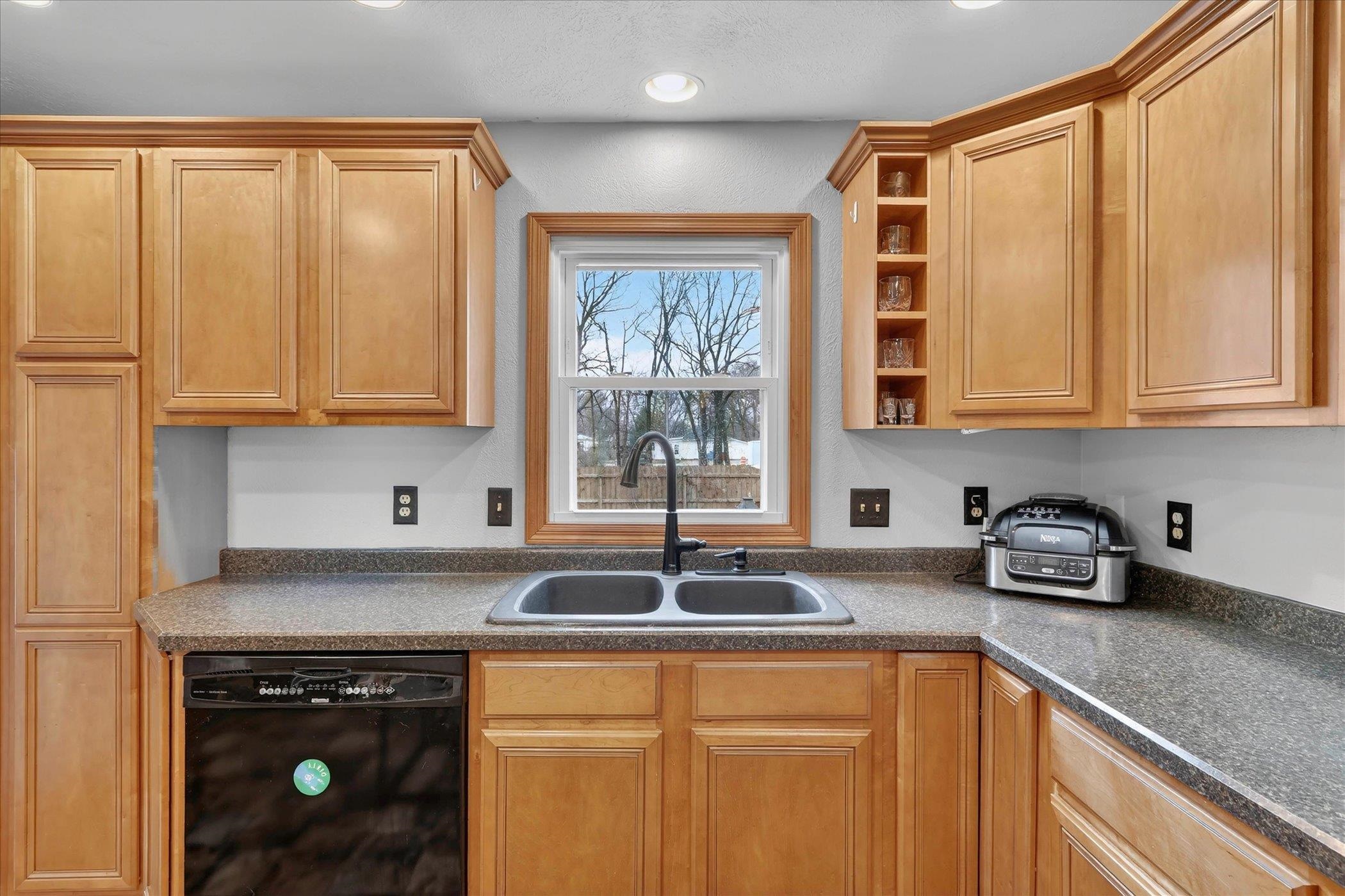 1104 11th Street Brodhead, WI 53520 - Photo 14 of 54