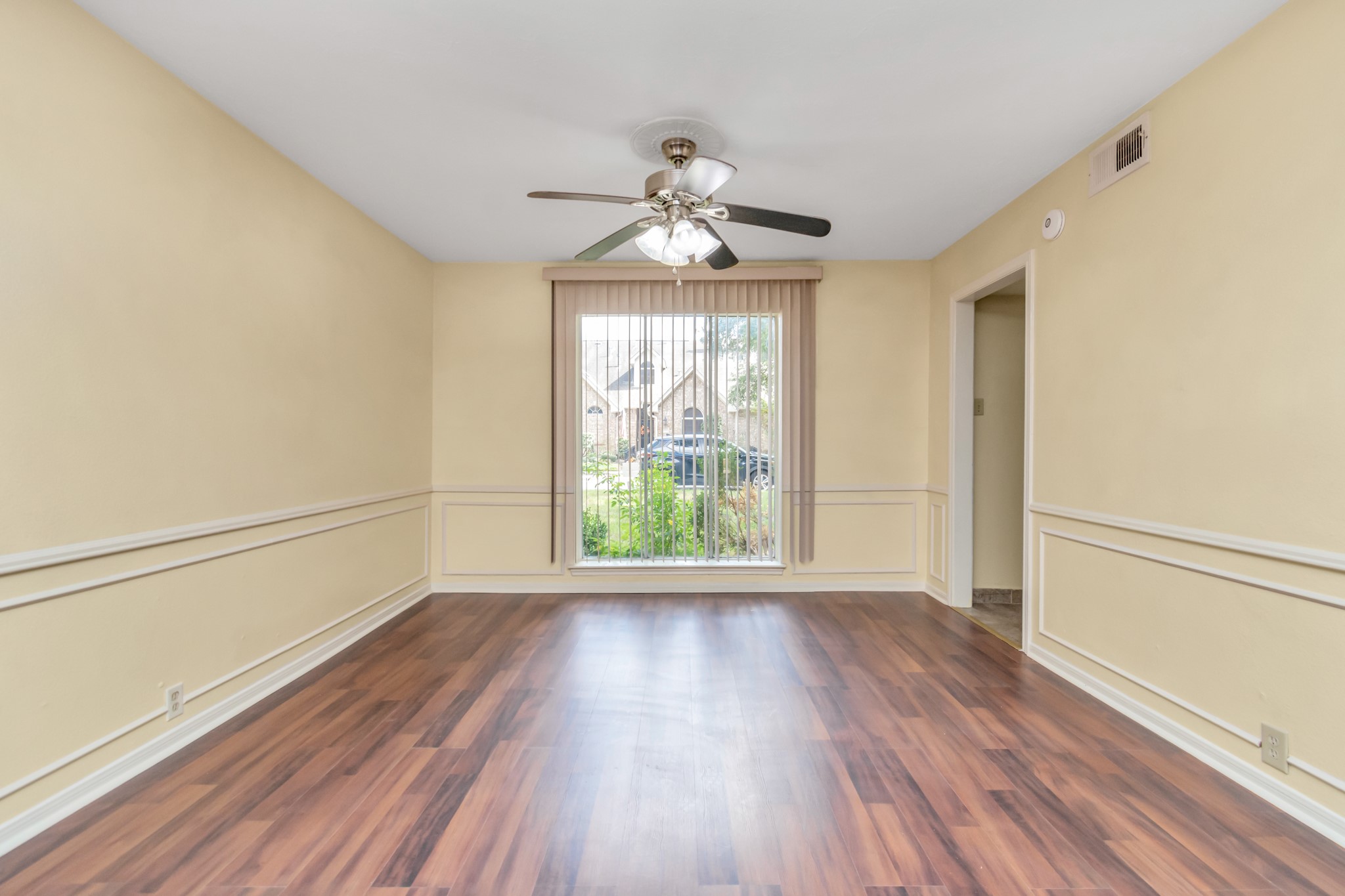 4702 Cashel Circle, Unit B Houston, TX 77069 - Photo 28 of 34 a view of empty room with wooden floor and fan
