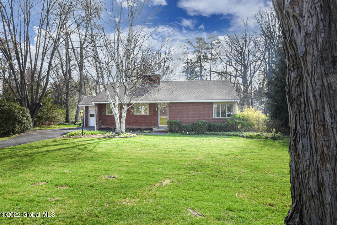 18 Fairview Road Albany, NY 12211 - Photo 1 of 32 18 Fairview frt