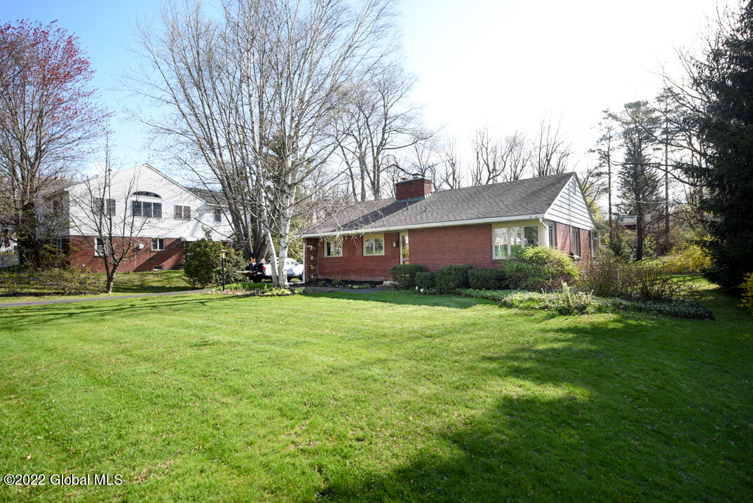 18 Fairview Road Albany, NY 12211 - Photo 2 of 32 PFR_6063