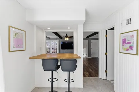 $437,500 | 10401 Westgate Street, Overland Park, KS 66215