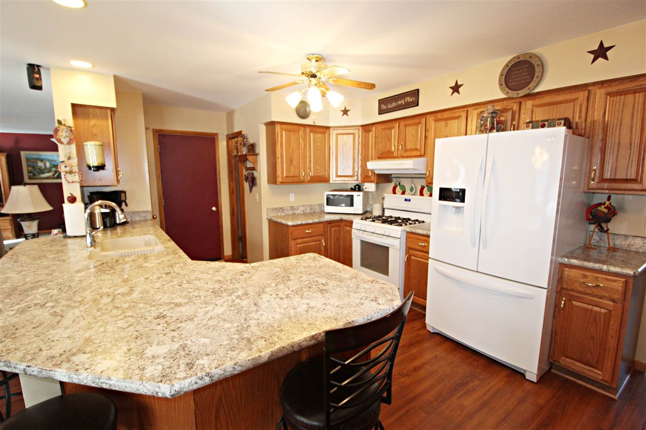 10095 West Stanley Road Flushing, MI 48433 - Photo 13 of 36