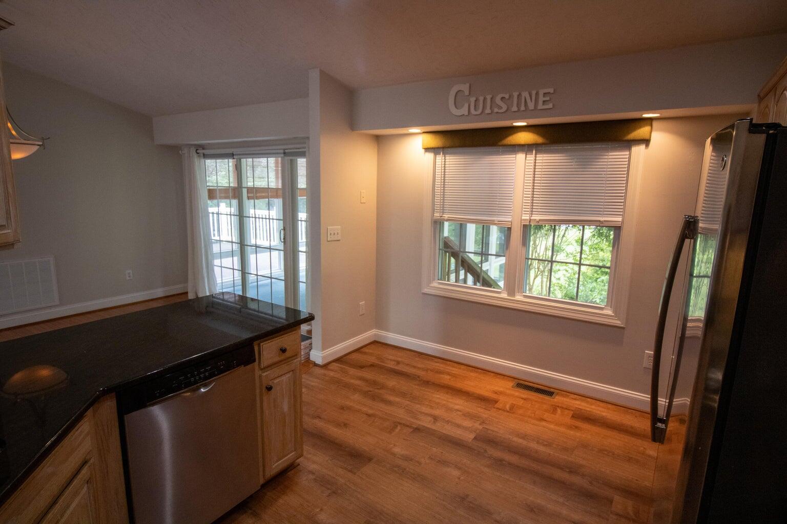 3727 Chaparral Drive Roanoke, VA 24018 - Photo 4 of 24