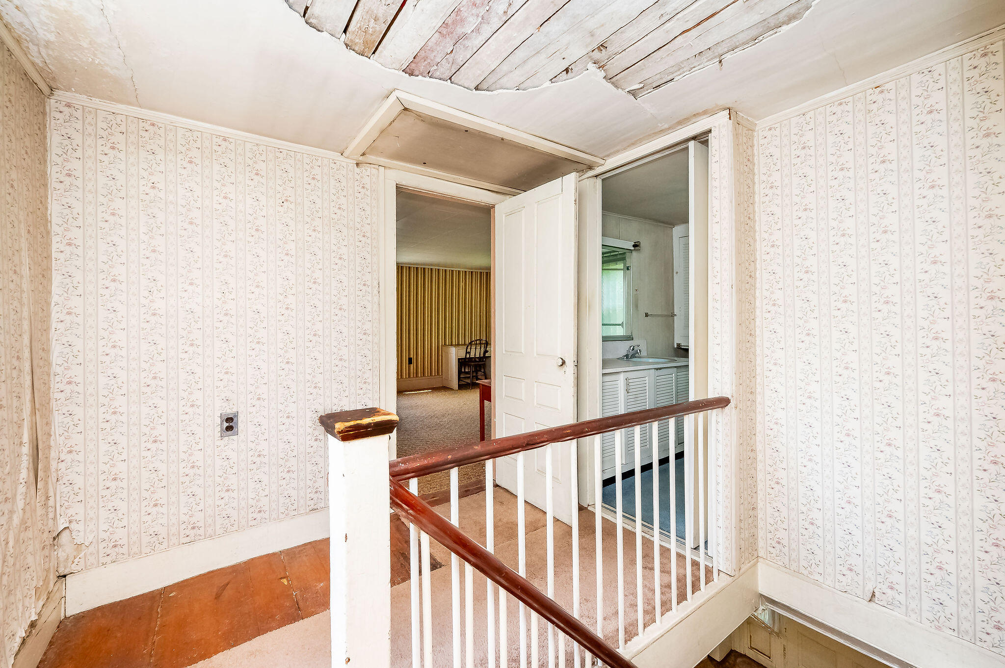 276 Beech Road Eliot, ME 03903 - Photo 24 of 55 DSC_3410editforDB