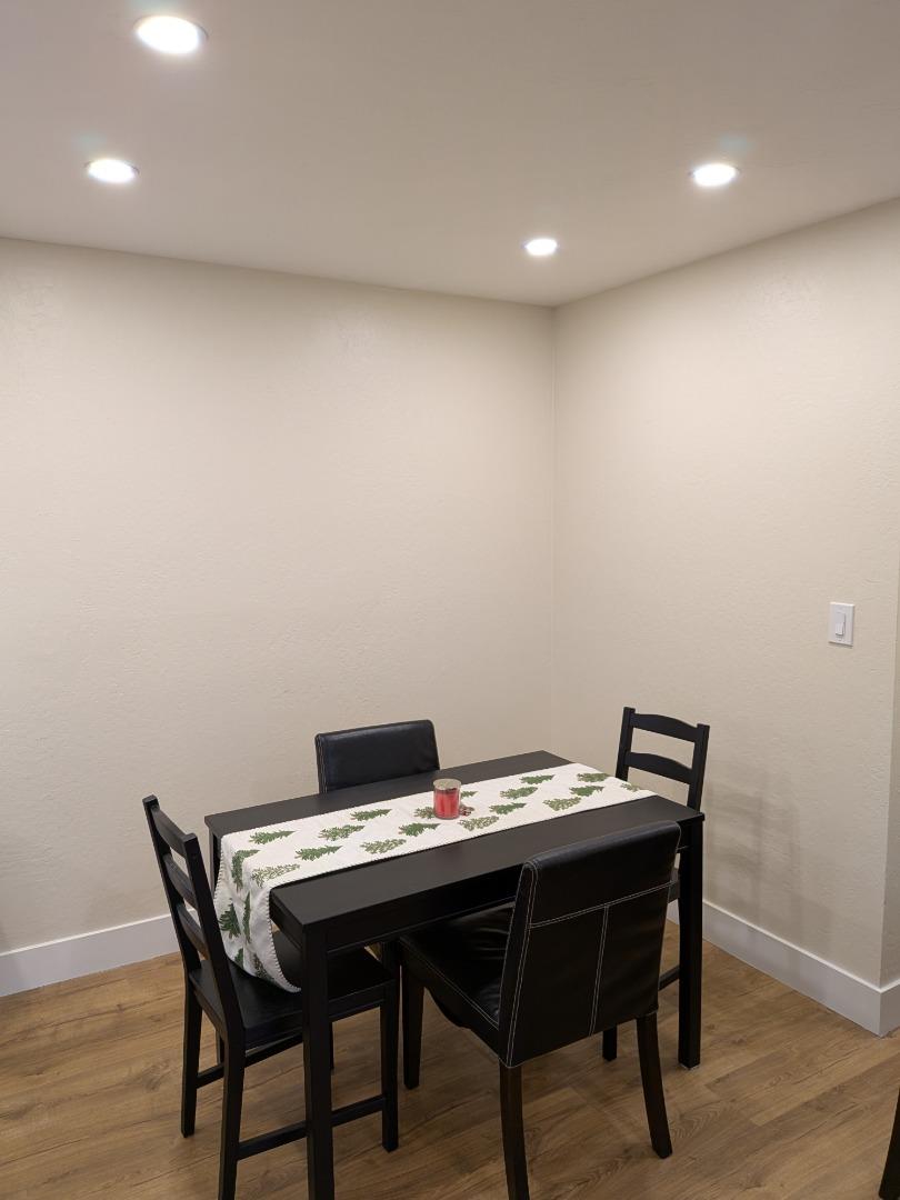 413 Piccadilly Place, Unit 13 San Bruno, CA 94066 - Photo 4 of 21