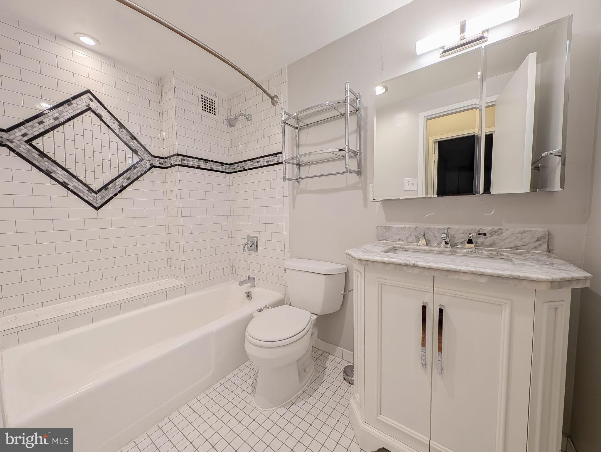 4141 North Henderson Road, Unit 825 Arlington, VA 22203 - Photo 19 of 29