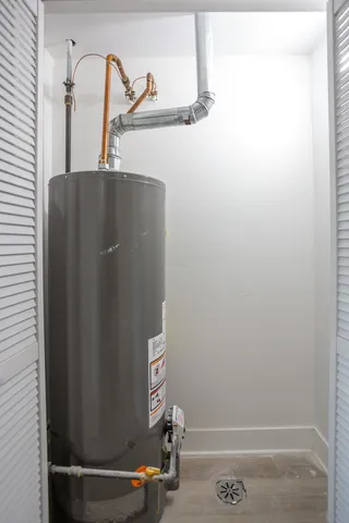 $499,900 | 430 East 46th Street, Chicago, IL 60653