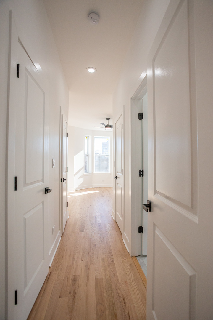 430 East 46th Street Chicago, IL 60653 - Photo 9 of 28