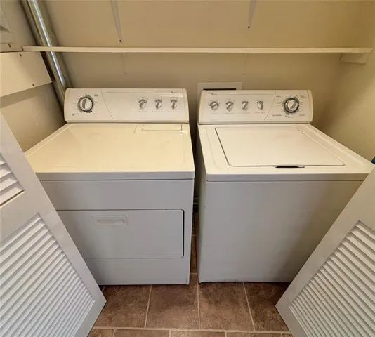 $1,450 | 2727 Briarhurst Drive, Unit 21, Houston, TX 77057