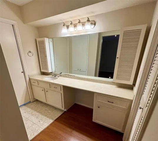 $1,450 | 2727 Briarhurst Drive, Unit 21, Houston, TX 77057