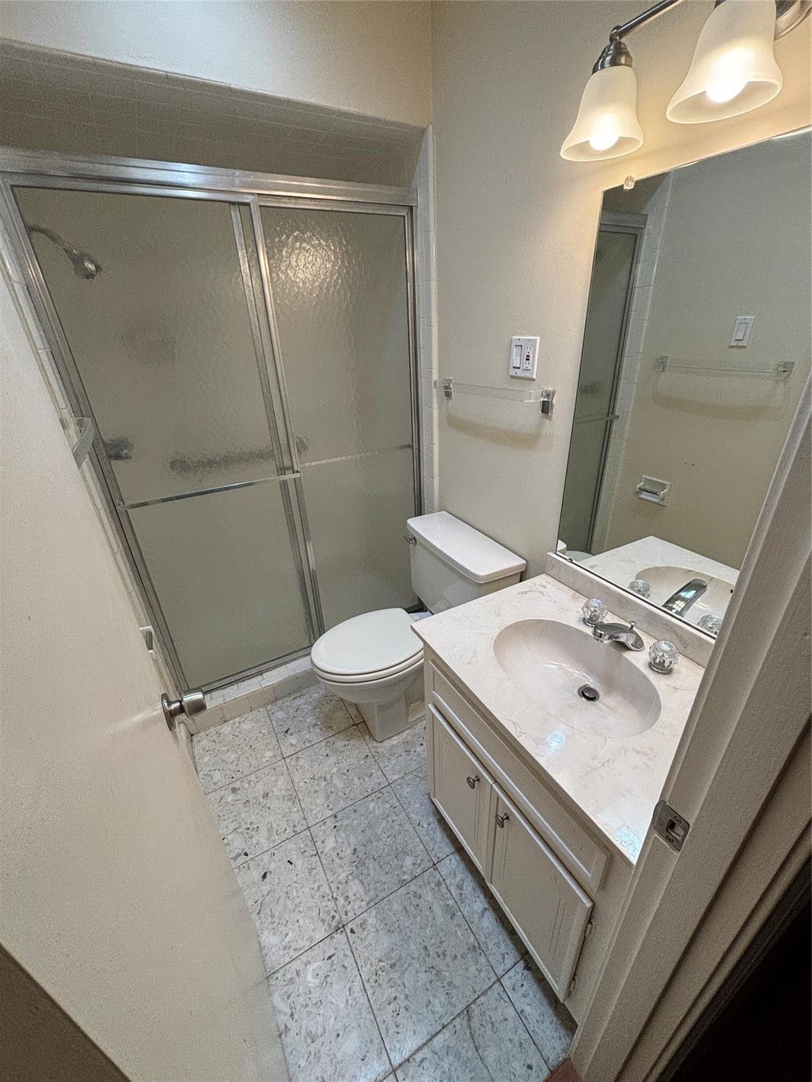 2727 Briarhurst Drive, Unit 21 Houston, TX 77057 - Photo 10 of 15