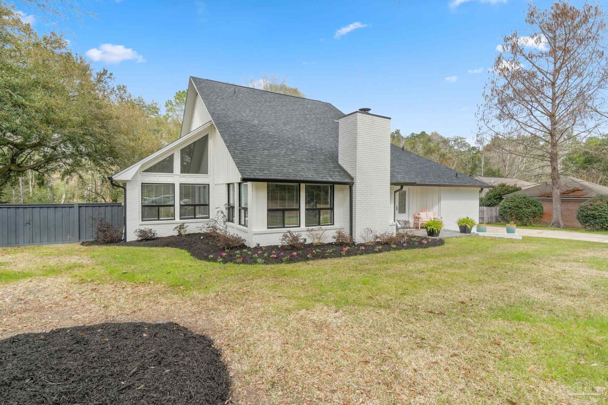 9008 Woodrun Road Pensacola, FL 32514 - Photo 1 of 29 Gallery Image 1