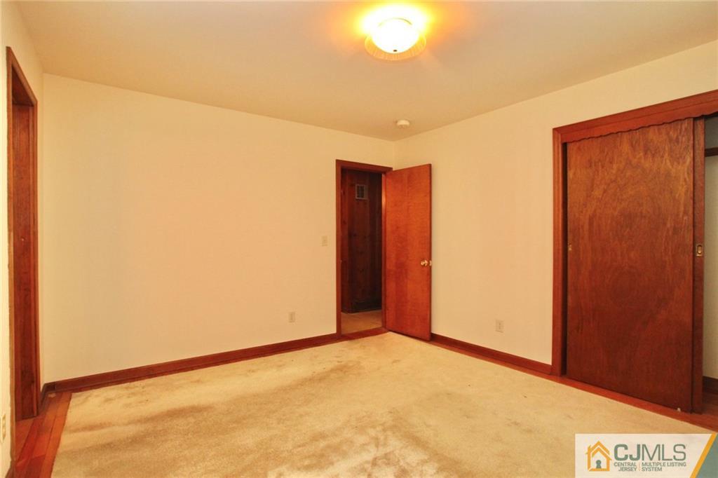 959 Ridge Road Princeton, NJ 08540 - Photo 16 of 25 a view of an empty room
