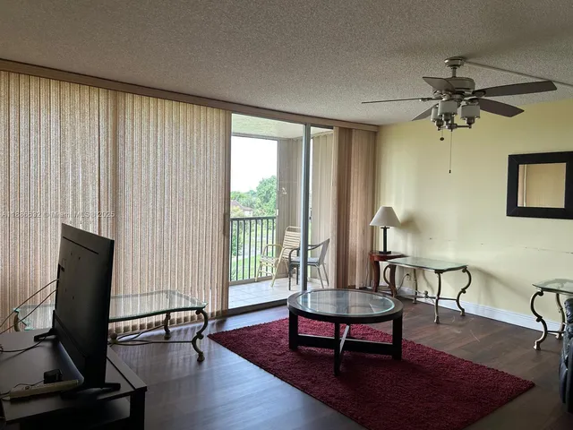 $120,000 | 3821 Environ Boulevard, Unit 505, Lauderhill, FL 33319