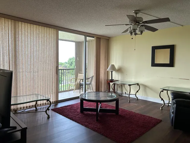 $120,000 | 3821 Environ Boulevard, Unit 505, Lauderhill, FL 33319