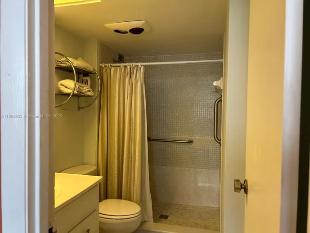 $120,000 | 3821 Environ Boulevard, Unit 505, Lauderhill, FL 33319