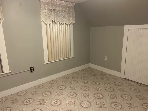 $2,900 | 58 Maple Street, Unit 2, Malden, MA 02148