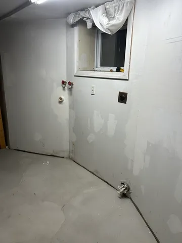 $2,900 | 58 Maple Street, Unit 2, Malden, MA 02148