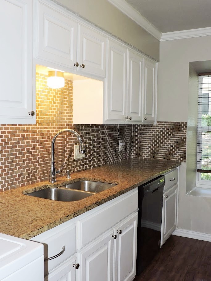 6627 Valleyside Road Austin, TX 78731 - Photo 12 of 37